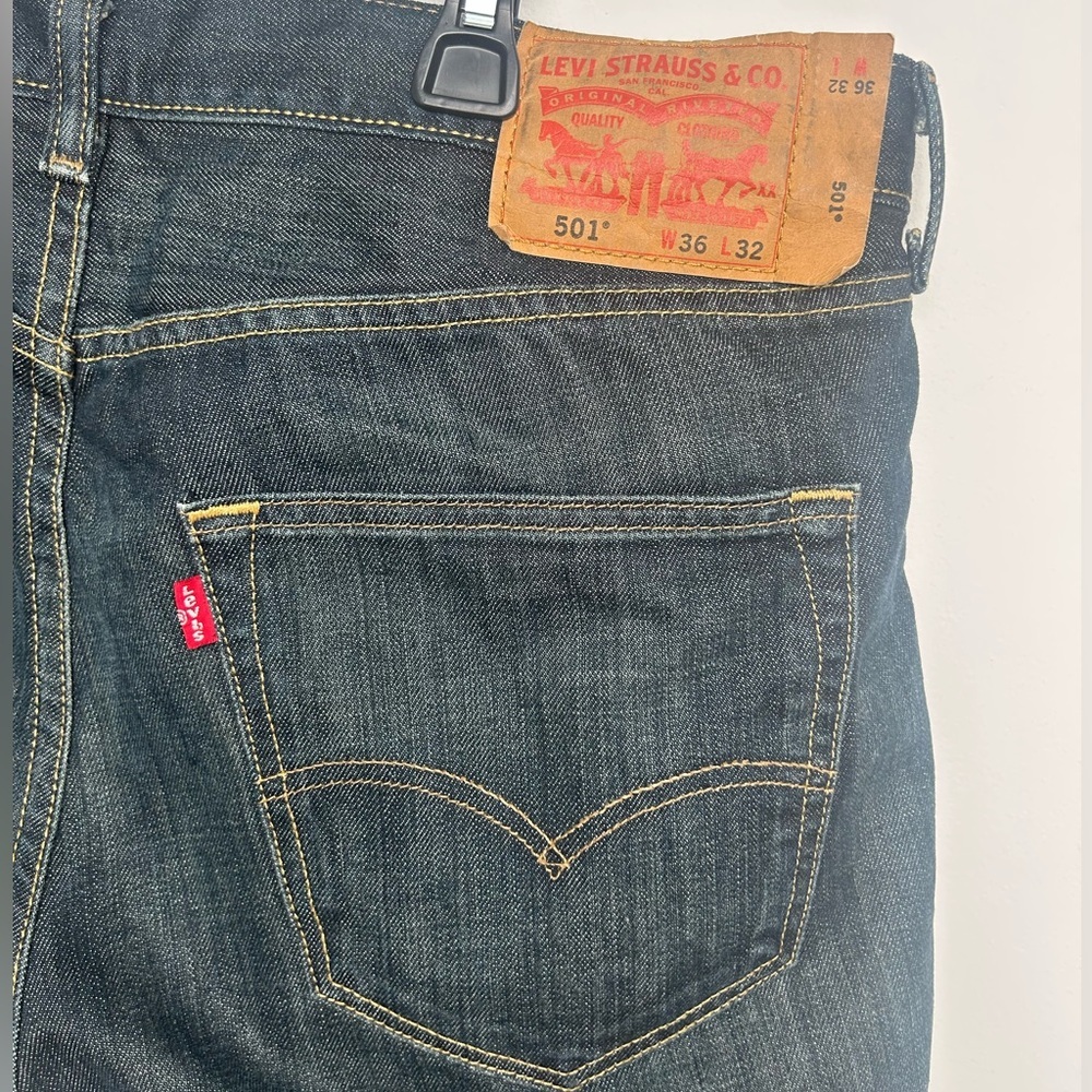 Levi's 501 Men's Dark Wash 100% Cotton Denim Jeans Size W36 L32‎ - Picture 5 of 11